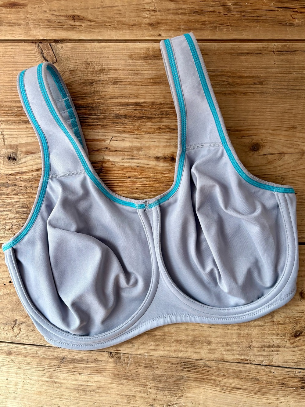 Wacoal—Simone Sport High Impact Underwire Bra #855170 (32G)